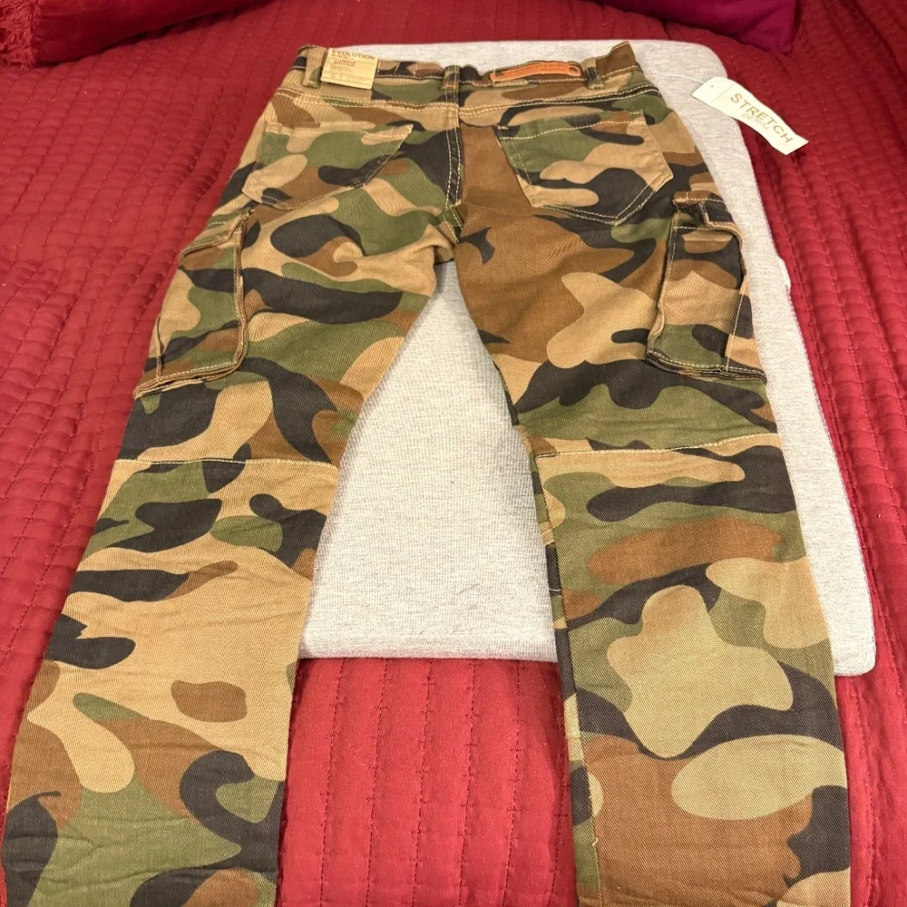 Evolution In Design Pants - Picture 8 of 10